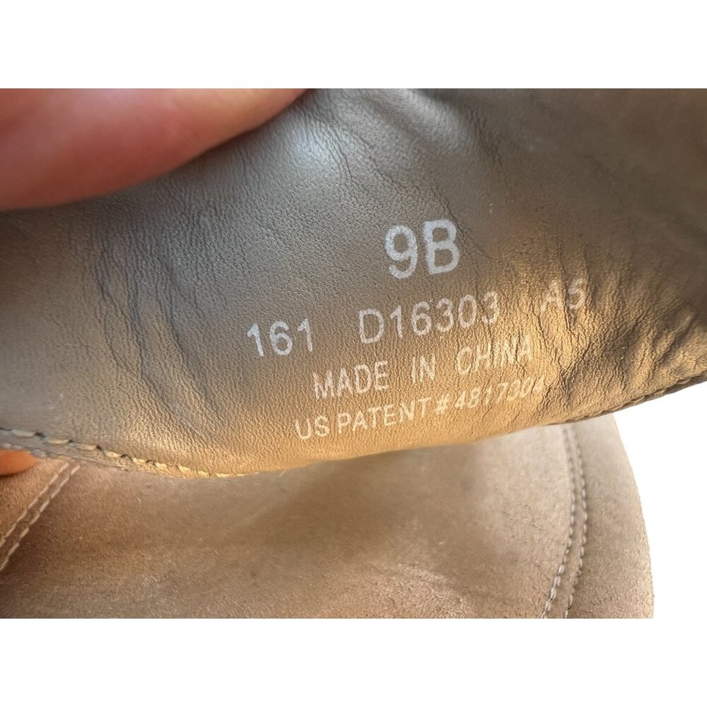 Cole Haan Women’s 9B Thong Nike Air Gold Red white beige - Picture 4 of 6